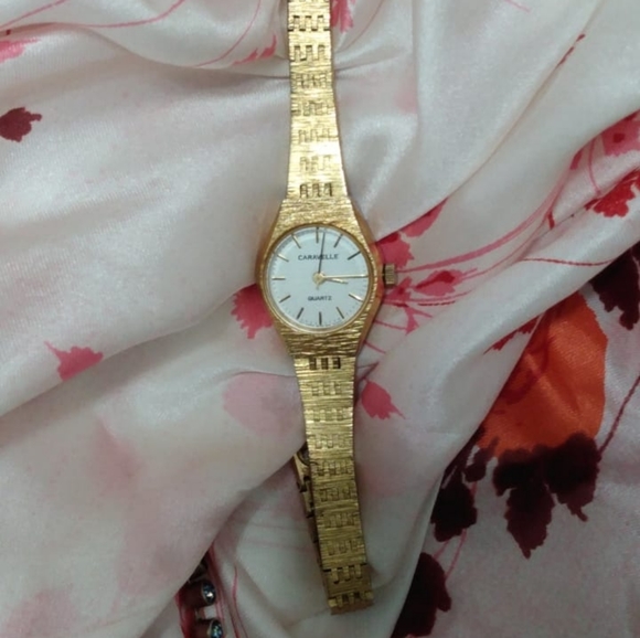caravelli Accessories - Caravelle woman's vintage wrist watch